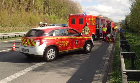 Schwerer Unfall in Ense: Lieferdienst kollidiert mit Verkaufs。